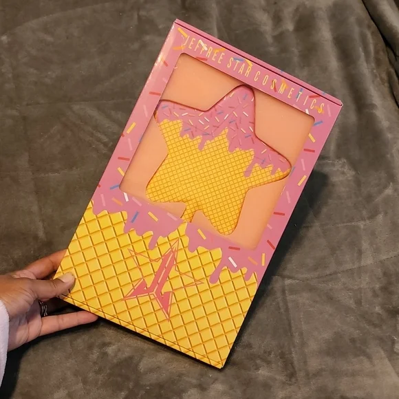 ジェフリースター☆ミラーJeffree Star Cosmetics 希少 Amazon | JeffreeStarCosmetics ジェフリースターコスメティック